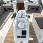 The Sun Odyssey 440 – brand new model of 2023 that comes in a version with four cabins, is able to accommodate up to 10 people, with two in the saloon. For those adept at gentle, perfect manoeuvres, a bow thruster is available. For long-distance sailors, there are solar panels, inverter and A/C. Elegance and beauty, all in all. The new generation of Sun Odysseys reflects harmony on board, and this well-being flows from a clever ergonomic design.